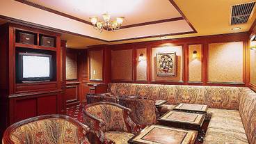 カラオケ ルーム / 3