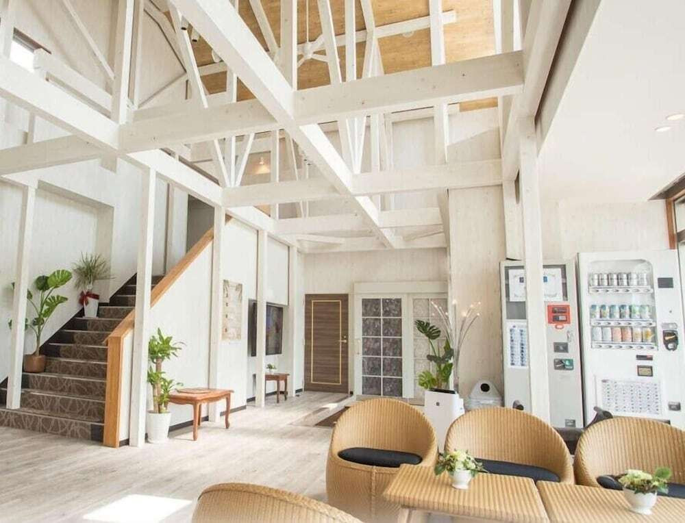 ロビーラウンジ