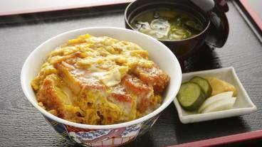 食事・飲み物 / 4