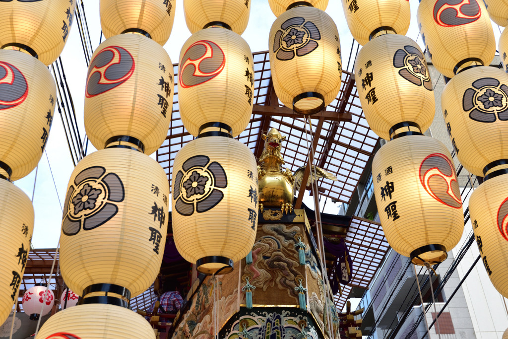 京都の7月は祇園祭で始まります1119074