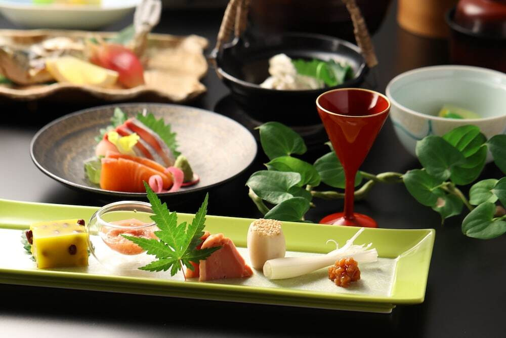 2.湯田中温泉 よろづや／山ノ内町3431036