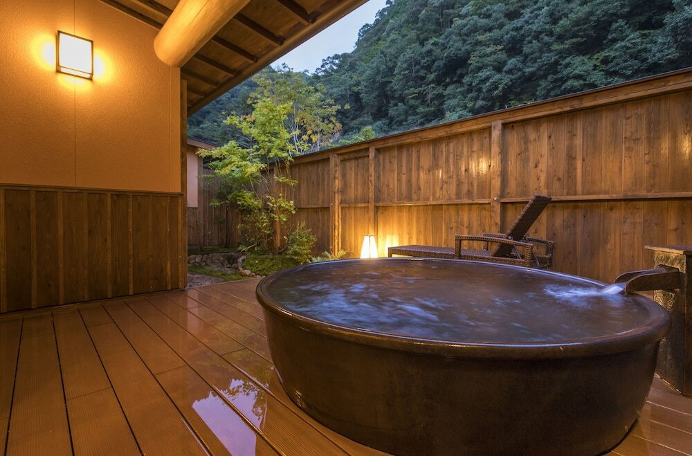 約1,000坪!自然豊かな大人の温泉宿で過ごす優雅なひととき4002922