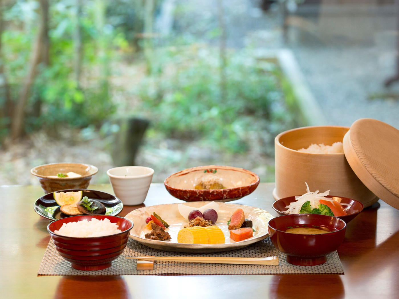 大山産ハーブ入り温泉でリフレッシュ♪豆田町内に佇むホテル4025099