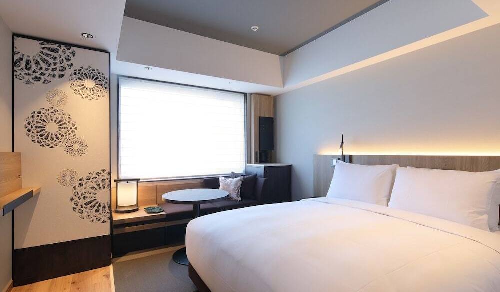 トリビュートルーム / 4