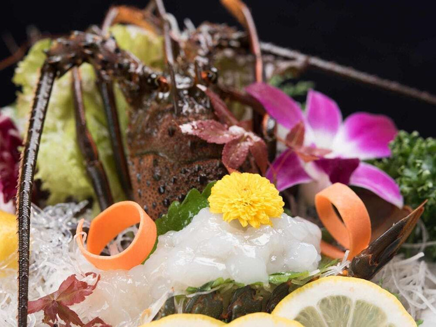 料理一例 伊勢海老