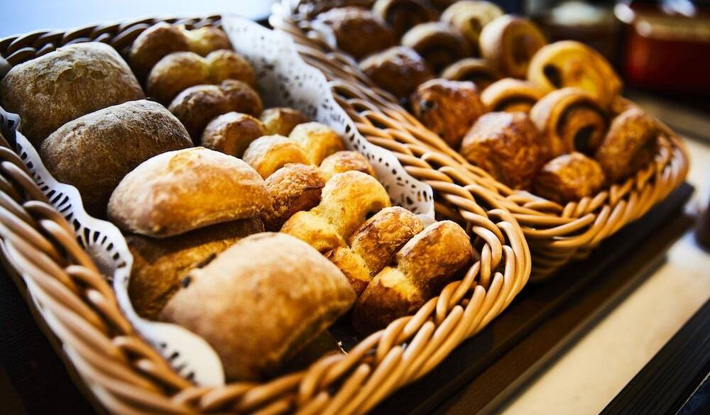 朝食ビュッフェ パン / 2