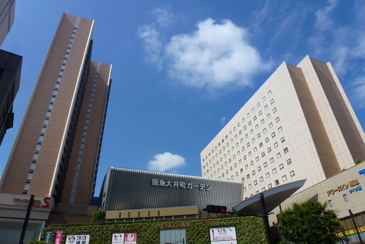 「アワーズイン阪急」ホテル全景。