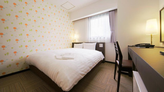 [喫煙] ダブル (15～16平米/ベッド幅160×200cm)