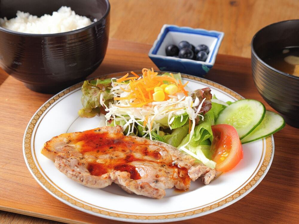朝食