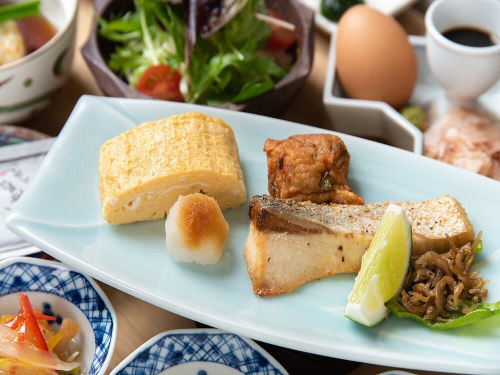 朝食