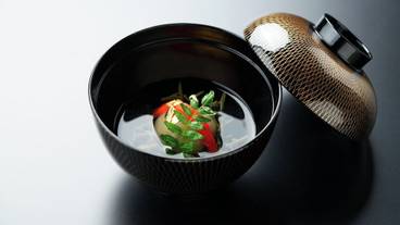 食事・飲み物 / 32