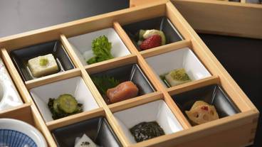 食事・飲み物 / 3