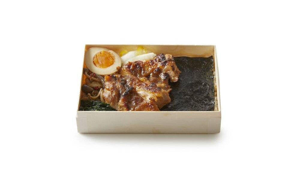 朝食は人気店の海苔弁
朝から口の中が幸せに / 2