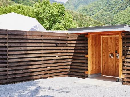 dots By dot glamping suite 001 / 2