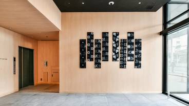 内部エントランス / 2