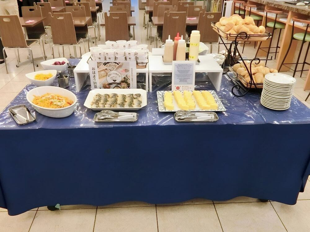 朝食