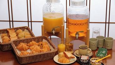 食事・飲み物 / 1