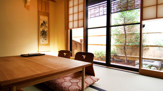 町家一棟貸し (ベッド+布団)