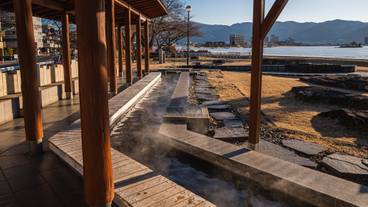 諏訪湖畔公園の足湯 / 5