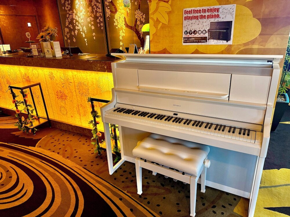 ロビーラウンジ