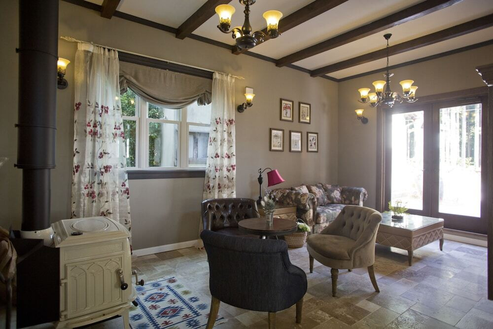 ロビーラウンジ