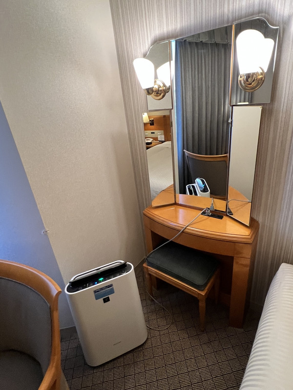 鏡台がありますねえ