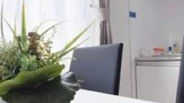 客室内のダイニングエリア / 33