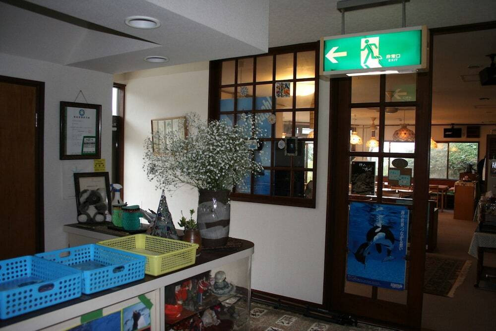 ロビーラウンジ