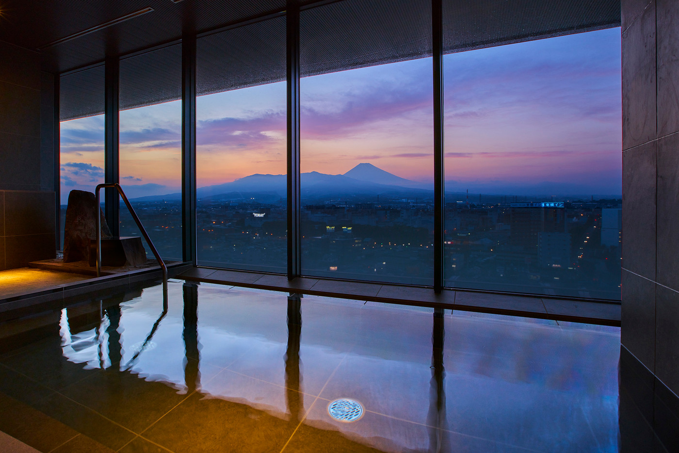 「三島駅」から徒歩約1分!富士山の絶景が見えるホテル3416744