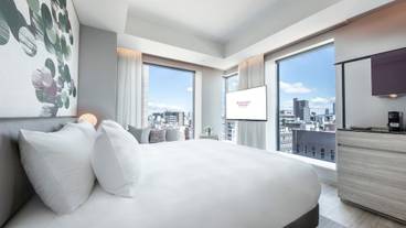 スーペリアファミリールーム 優スタンダードフロア 寝室 / 5