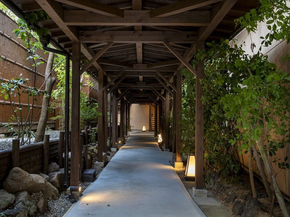 離れの宿 神隠れ4759556