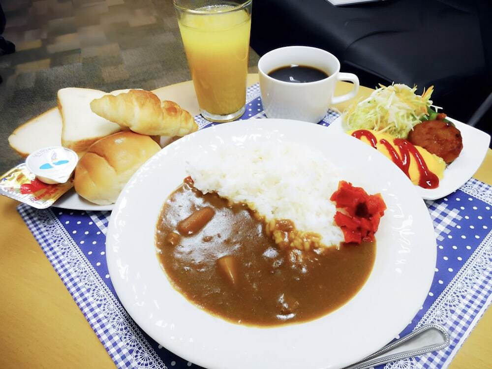 朝食