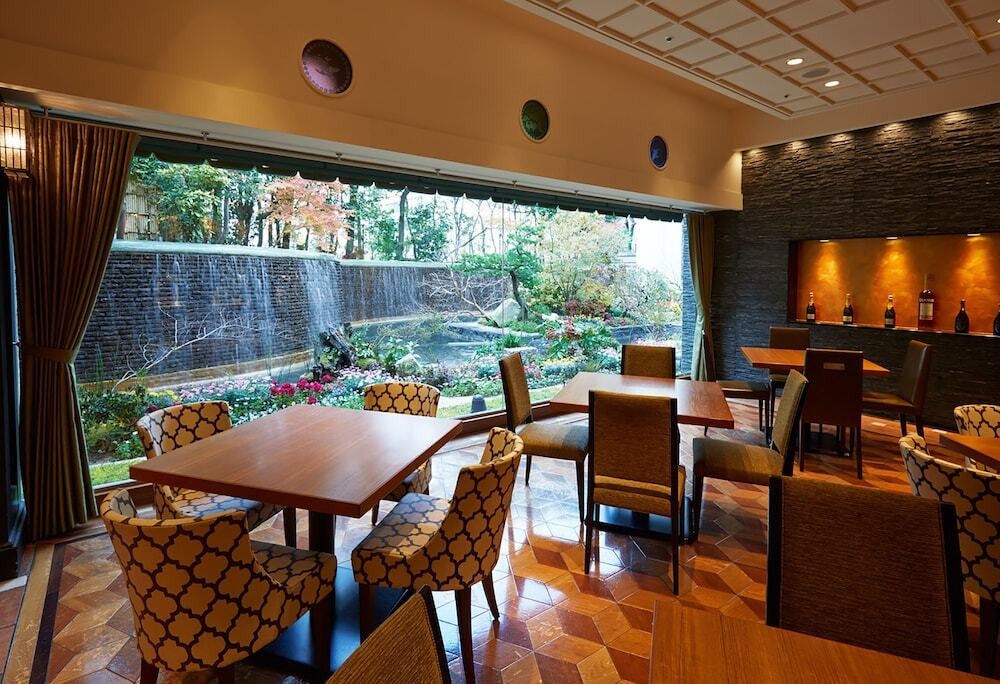 50年超えの伝統がある福岡の老舗ホテル4573415