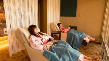 エグゼクティブ ラウンジ / 9