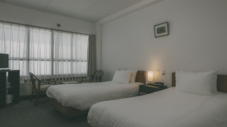 [洋室ツイン] バス付/ 20平米 禁煙