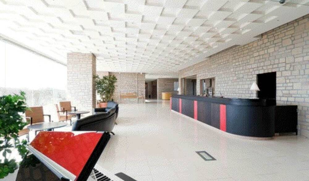 フロント ロビー / 1