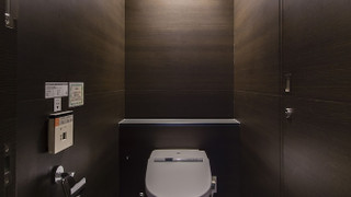 プレミア ダブルルーム キングベッド 1 台 喫煙可