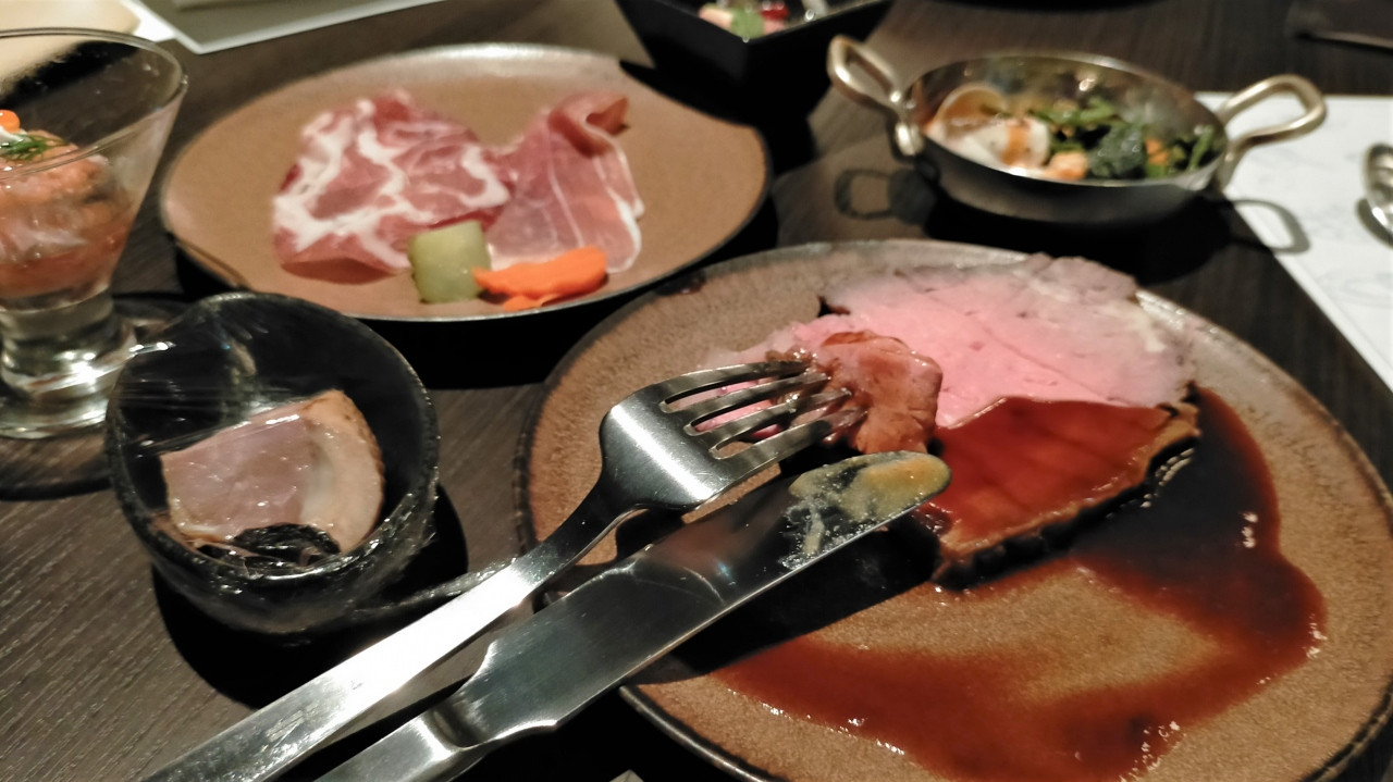 ディナーブッフェ