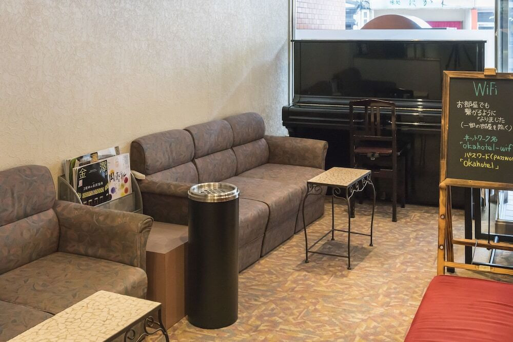 ロビー応接スペース