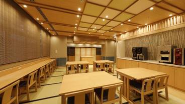 朝食スペース / 13