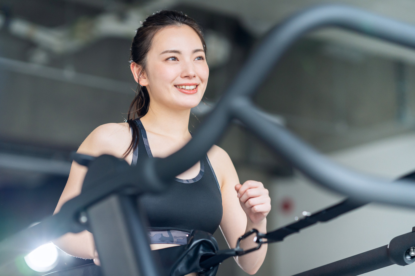 フィットネス　スポーツジム　トレーニング　エクササイズ