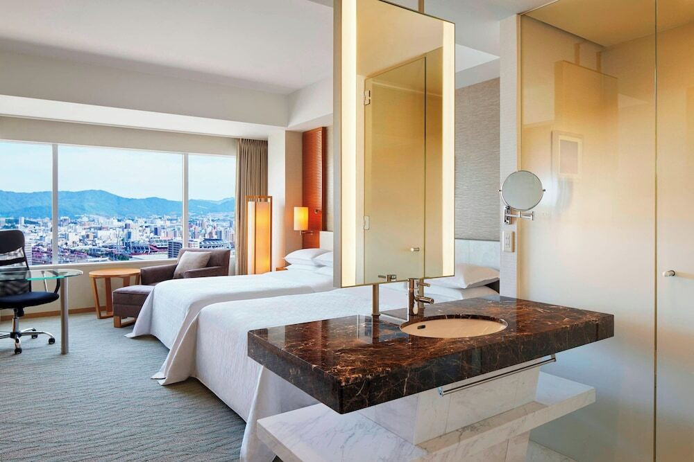 クラブルーム ダブルベッド2台