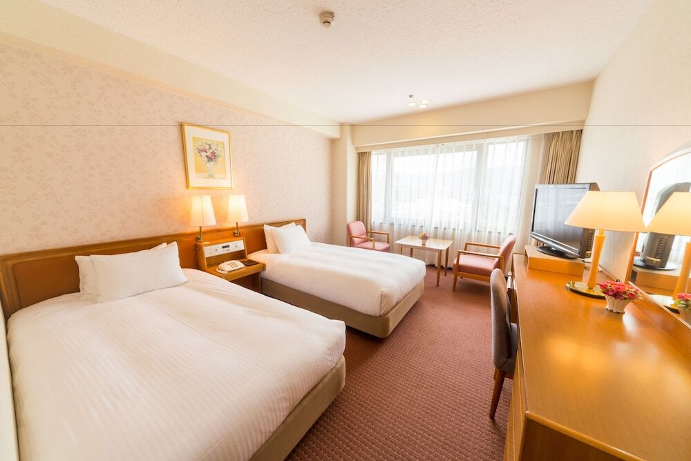 ザ クラウンパレス新阪急高知3910637