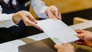 チェックイン / チェックアウト キオスク / 1