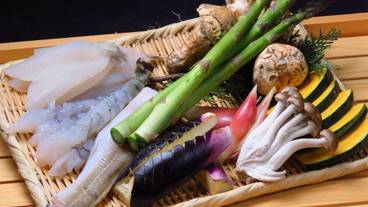 食事・飲み物 / 2