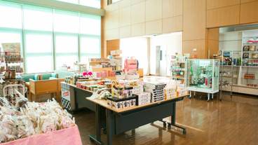 ギフト ショップ / 9