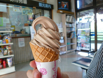 「ソフトハウス」料理 723189 チョコソフト（平日120円）