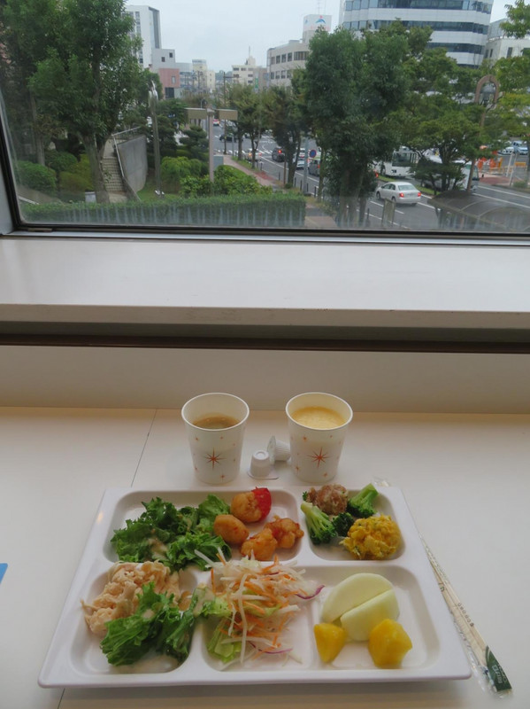 ライブラリーカフェでのドリンク＋朝食サービスはよかったです。