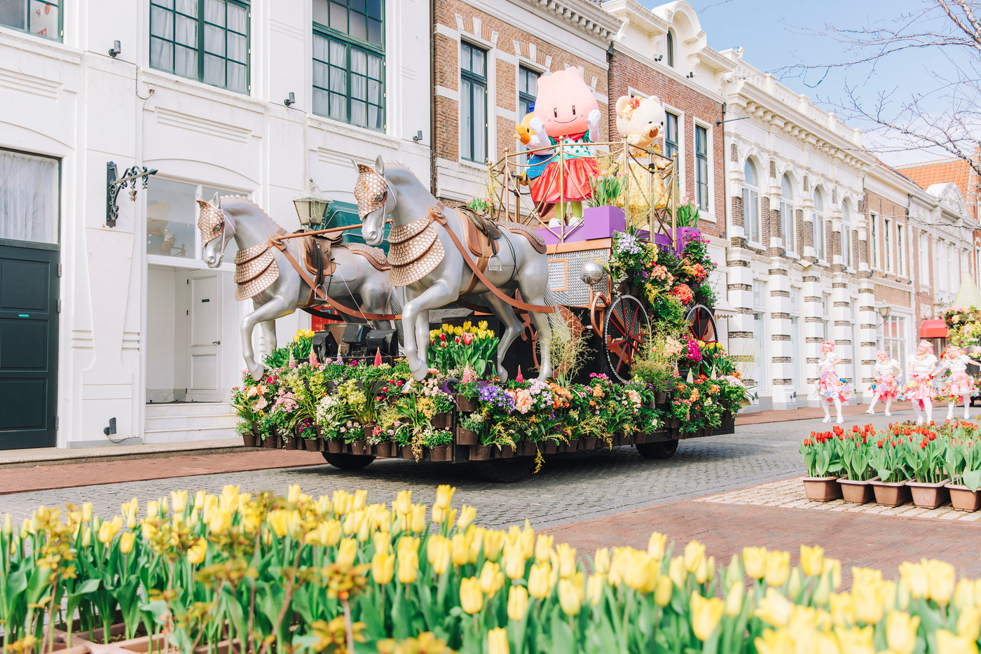 春の訪れをみんなでお祝い！ショーやパレードで盛り上がろう2606688