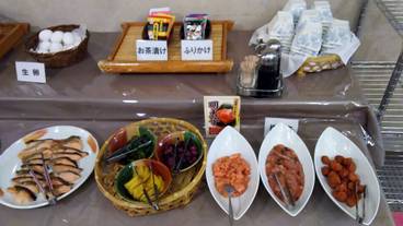 食事・飲み物 / 1